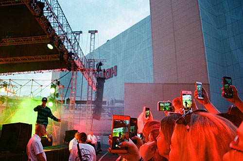 Les smartphones perturbent les concerts et les artistes